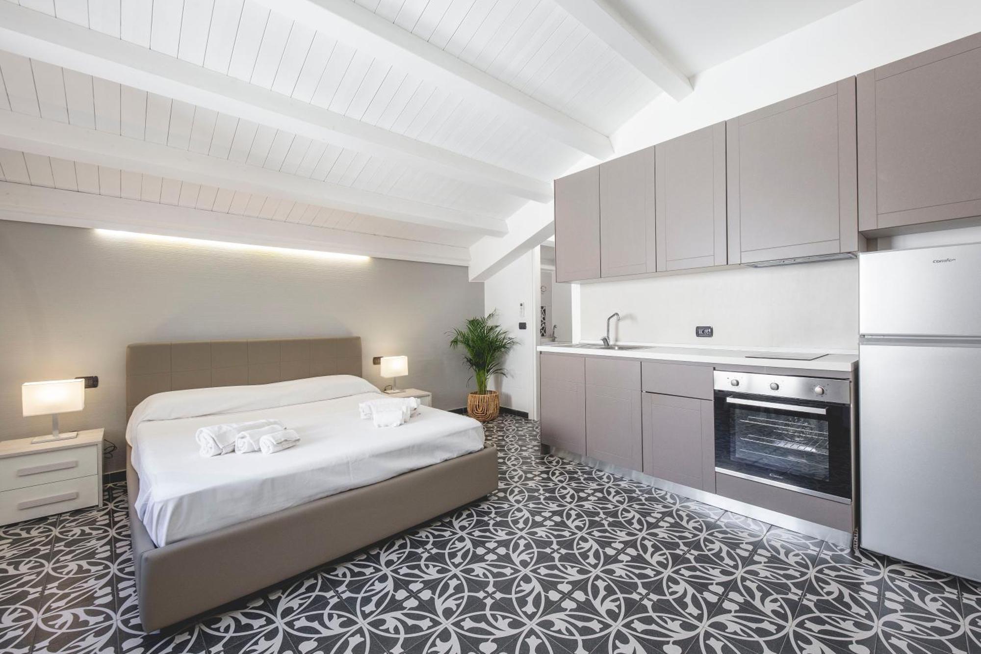 קטאניה Pietranera Residence מראה חיצוני תמונה